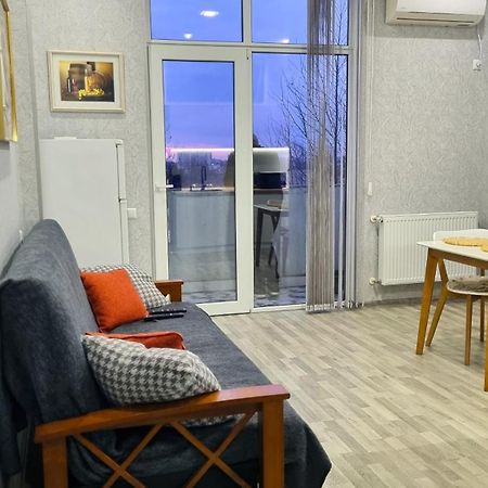 Kate'S New Cozy Apartment Кутаиси Экстерьер фото